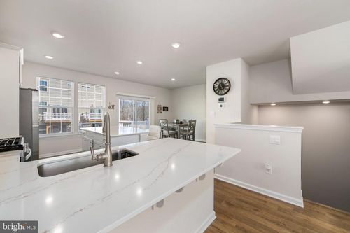 472 Monte Farm Rd, Mount Laurel, NJ, 08054-1451 | Card Image