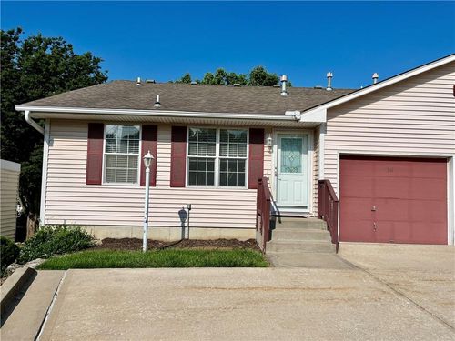 73-311 E Hansen Ct, Independence, MO, 64055-1496 | Card Image