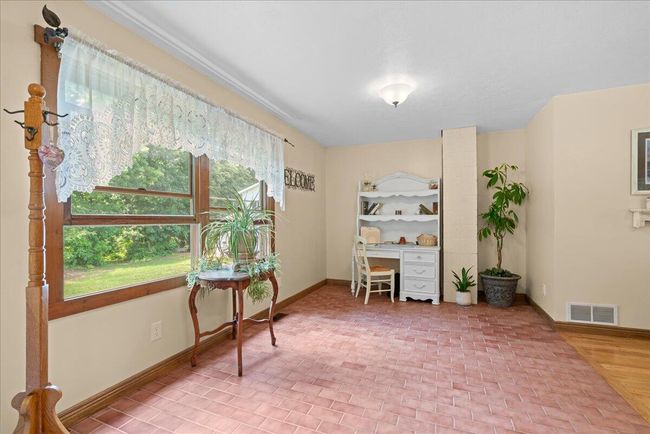 361 4 Th St, House other with 4 bedrooms, 2 bathrooms and null parking in Plainwell MI | Image 7