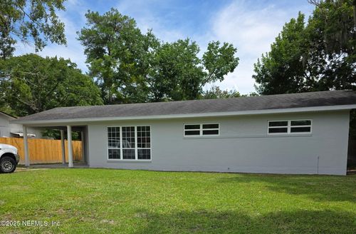 1323 Blanding St, Starke, FL, 32091-2407 | Card Image