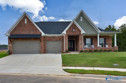 7815 Lake Walk Way Se, Owens Cross Roads, AL, 35763-5213 | Card Image