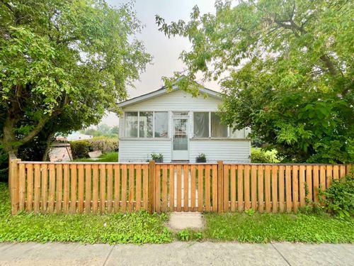 4903 50 Ave, Holden, AB, T0B0H8 | Card Image