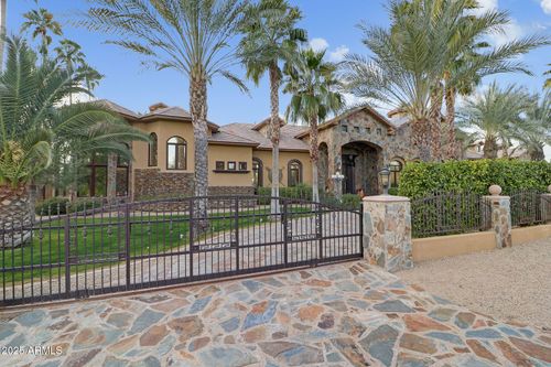 10620 N Miller Rd, Scottsdale, AZ, 85260-6416 | Card Image