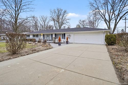 3330 Homestead Drive, Waterford Charter Township, MI, 48329 | Card Image