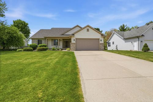 337 Courtneys Place, Lapeer, MI, 48446 | Card Image
