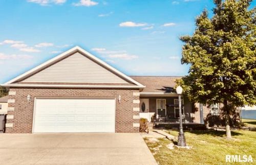 203 Breeze Dr, Carterville, IL, 62918-2366 | Card Image