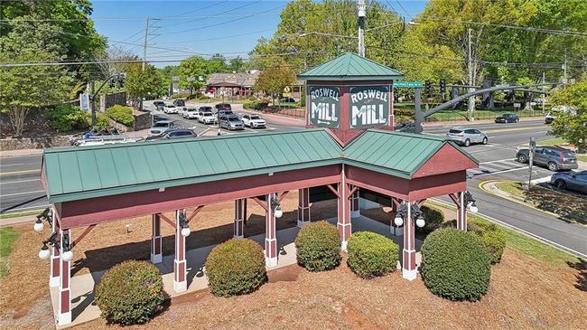 171 Riverview Trl, Condo with 3 bedrooms, 4 bathrooms and 2 parking in Roswell GA | Image 62