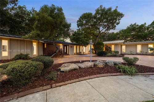 19860 Ne 24th Ct, Miami, FL, 33180-2147 | Card Image