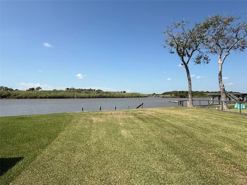 673 County Road 257, Matagorda, TX, 77457 | Card Image