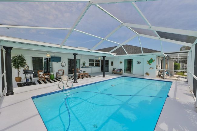 6337 Cocoa Ln, House other with 4 bedrooms, 2 bathrooms and null parking in APOLLO BEACH FL | Image 33