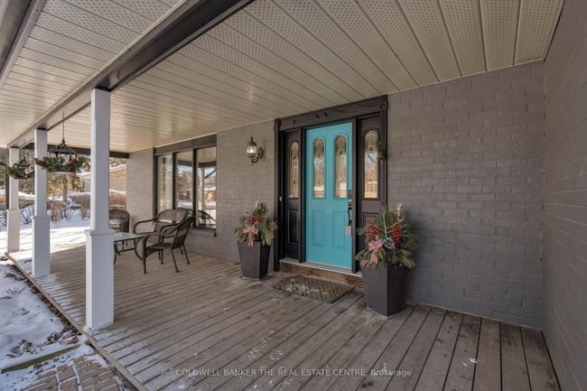 203 Camilla Cres, House other with 5 bedrooms, 2 bathrooms and 5 parking in Thornton ON | Image 6