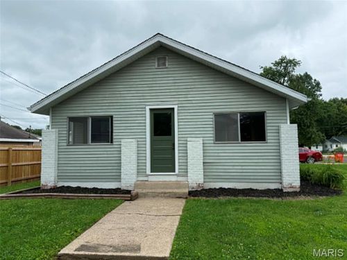 129 N Hudson St, Vandalia, IL, 62471-2009 | Card Image