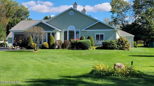16 Hunter Brook Ln, Queensbury, NY, 12804-5858 | Card Image