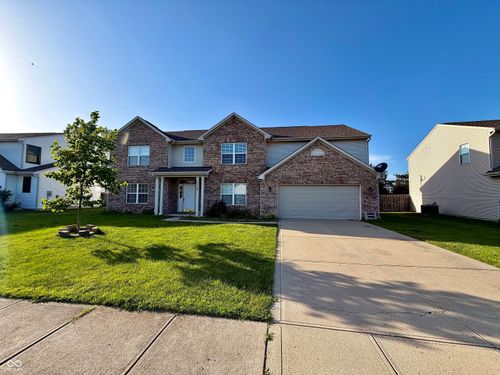 12102 Raiders Blvd, Fishers, IN, 46037-9710 | Card Image