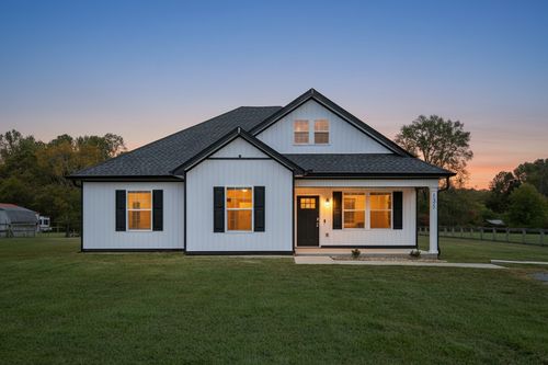 135 Ray Jent Rd, Bethpage, TN, 37022-9173 | Card Image