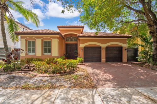 18122 Nw 91st Ct, Hialeah, FL, 33018-6544 | Card Image
