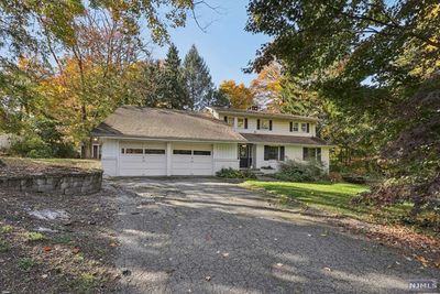 10 Weir Place, House other with 5 bedrooms, 2 bathrooms and null parking in Ringwood NJ | Image 1