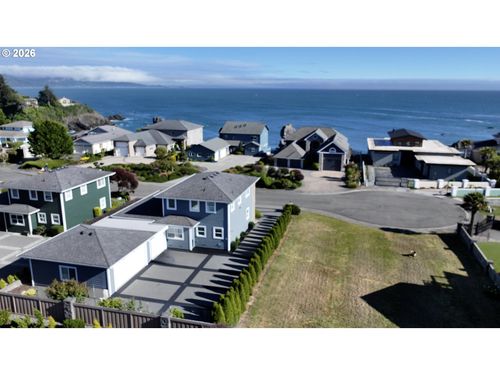 842 Chetco Point Ter, Brookings, OR, 97415-9087 | Card Image