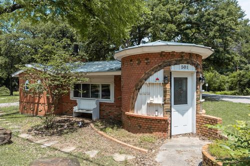 501 Lakeshore Rd, Shady Shores, TX, 76208-7041 | Card Image