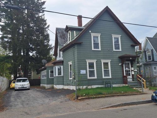 266 Douglas St, Manchester, NH, 03102-4370 | Card Image