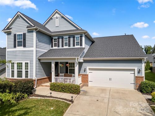 12415 Es Draper Dr, Huntersville, NC, 28078-5504 | Card Image