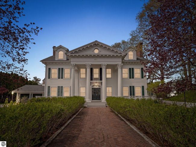 431 Michigan Ave, House other with 10 bedrooms, 7 bathrooms and null parking in Charlevoix MI | Image 91