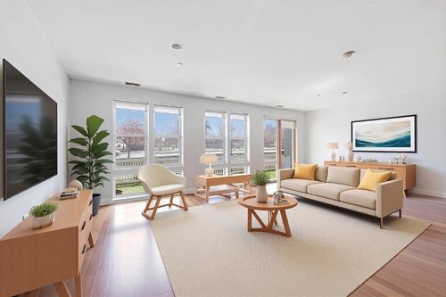105-10 Ocean Ave, Revere, MA, 02151-3621 | Card Image
