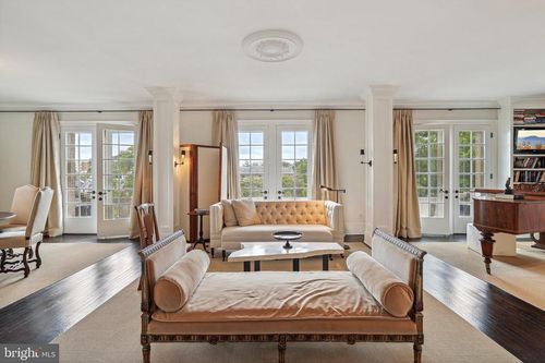 apt-201-3426 16th St Nw, WASHINGTON, DC, 20010-3044 | Card Image