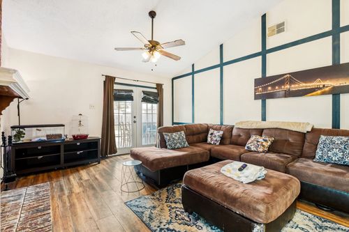 744 Lee St, Mesquite, TX, 75149-3256 | Card Image