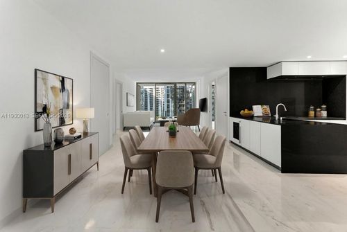 apt-2009-300 Biscayne Boulevard Way, Miami, FL, 33131-2288 | Card Image