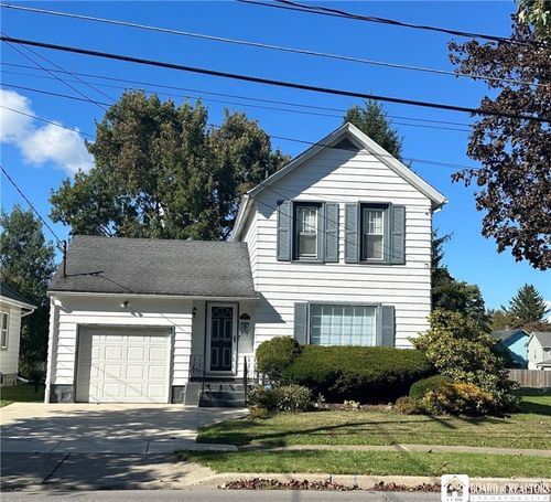 194 Hazeltine Ave, Jamestown, NY, 14701-7718 | Card Image
