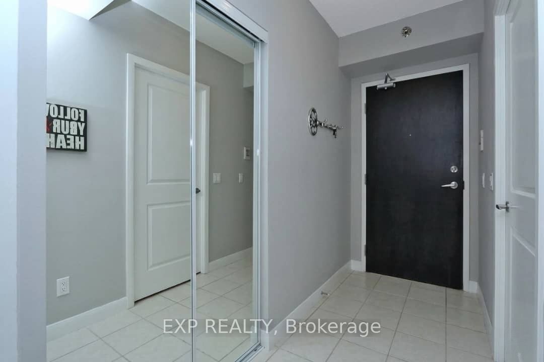 Residential Lease in Toronto W08 5