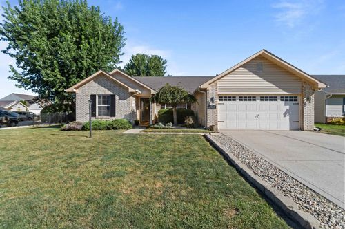 825 Springwater Rd, Kokomo, IN, 46902-4894 | Card Image