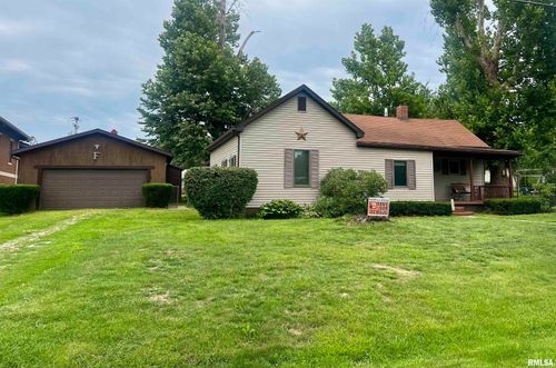 104 W Superior Street, Murrayville, IL, 62668 | Card Image
