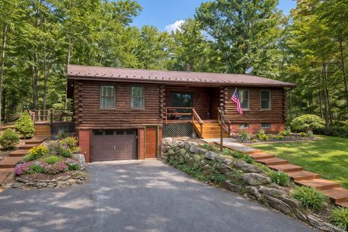 239 Millsburg Rd, Middletown, NY, 10940-8449 | Card Image