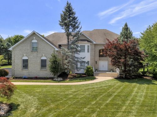 33 Briarwood Dr E, Warren, NJ, 07059-6780 | Card Image