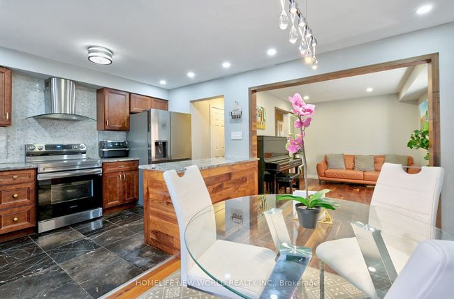 20 Guinevere Rd, House attached with 5 bedrooms, 4 bathrooms and 2 parking in Markham ON | Image 8