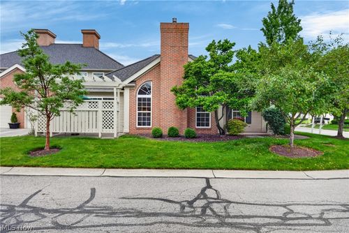 3179 Orchard Way, Westlake, OH, 44145-4587 | Card Image
