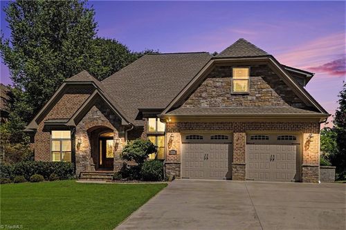 198 Windemere Isle Rd, Statesville, NC, 28677-2090 | Card Image