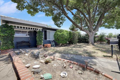 6025 34th Ave, Sacramento, CA, 95824-1807 | Card Image