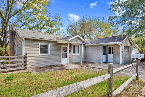 83 Flint St, Canton, NC, 28716-4104 | Card Image