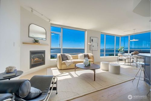 914-2929 1st Ave, Seattle, WA, 98121-3030 | Card Image