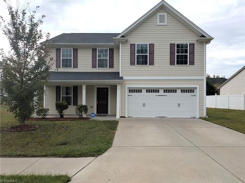 2040 Perrin Ct, Winston Salem, NC, 27101-3691 | Card Image