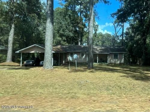 360 Pine Ridge Rd, Jackson, MS, 39206-3947 | Card Image