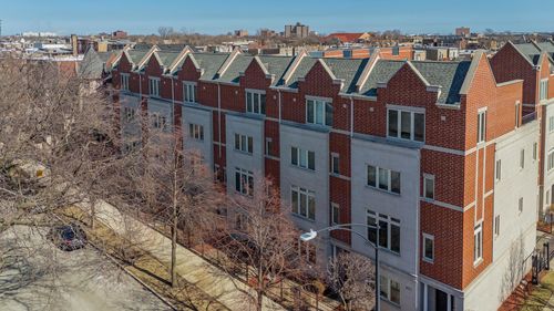 4553 S King Dr, Chicago, IL, 60653-4114 | Card Image