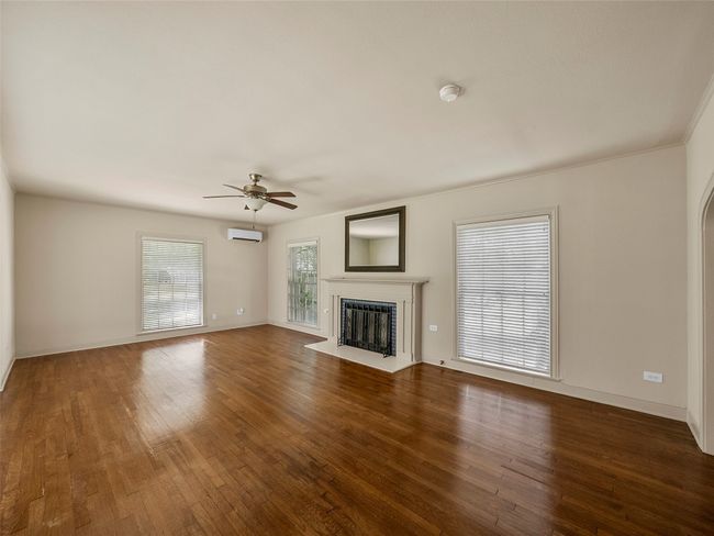 601 N Main St, House other with 3 bedrooms, 2 bathrooms and null parking in Leonard TX | Image 6
