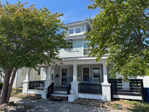 608 Arendell St, Morehead City, NC, 28557-4233 | Card Image