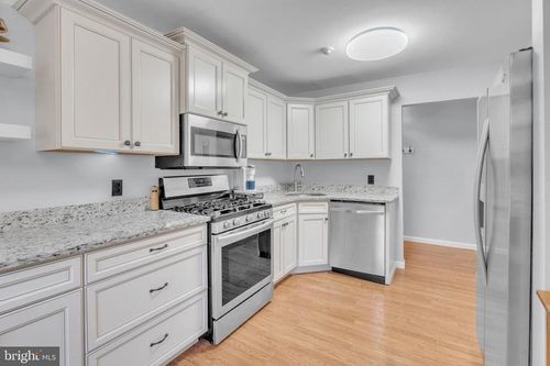 1 Matthew Thornton Bldg, TURNERSVILLE, NJ, 08012-2236 | Card Image