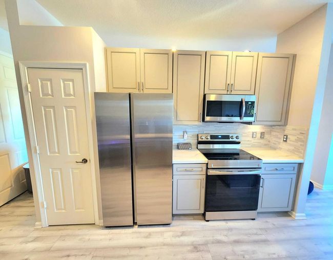 2247 Sw Cape Cod Dr, Condo with 3 bedrooms, 3 bathrooms and null parking in Port St. Lucie FL | Image 15