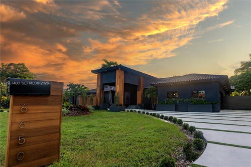 6650 Sw 94th Ave, Miami, FL, 33173-2245 | Card Image